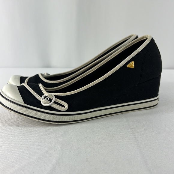 Roxy Women’s Black White Canvas Sneaker Rubber Toe Wedge Heels size 10 - Picture 5 of 10